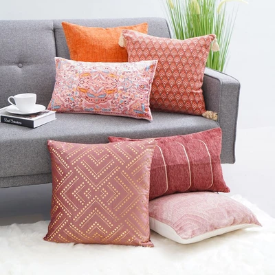 Gambar Informa Vibrant Heritage Sarung Bantal Sofa Polyester V2 30x50 cm - Pink