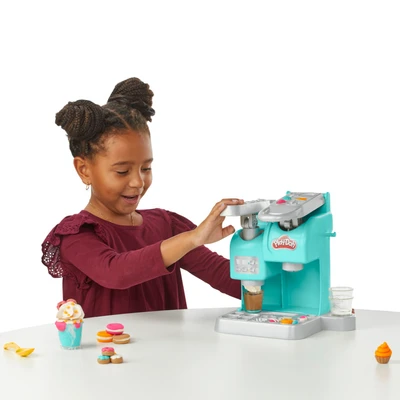 Gambar Play Doh Playset Kitchen Creations Colorful Cafe F4372