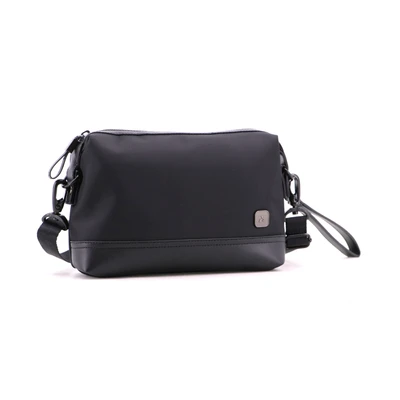 Gambar Passport Aiden Clutch Bag Plain Texture - Hitam