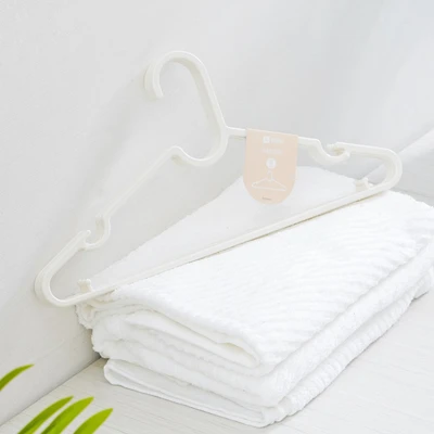 Gambar Ataru 39.5 Cm Set 5 Pcs Hanger Plastik Minimalist Thin - Putih