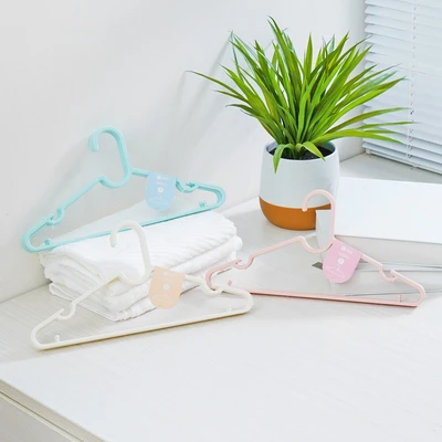 Gambar Ataru 39.5 Cm Set 5 Pcs Hanger Plastik Minimalist Thin - Putih