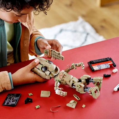 Gambar LEGO Marvel The Infinity Saga I Am Groot 76217