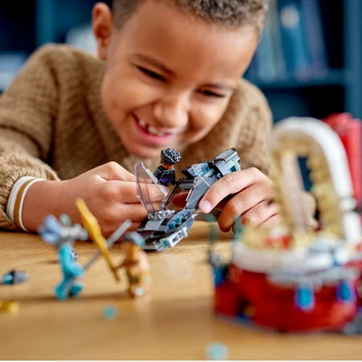 Gambar LEGO Marvel Black Panther King Namors Throne Room 76213