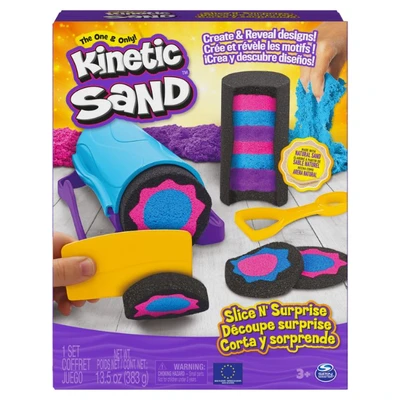 Gambar Kinetic Sand Set Slice And Surprise 71621