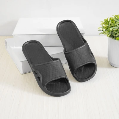 Gambar Ataru Ukuran 40/41 Sandal Rumah Simple - Hitam