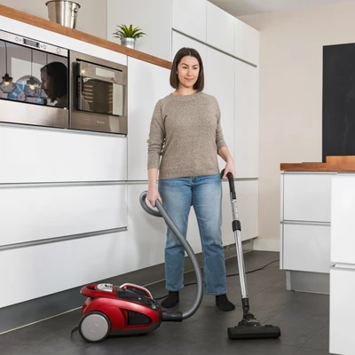 Gambar Nilfisk Meteor Vacuum Cleaner Dry Home Use Bagless - Merah