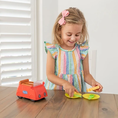 Gambar Peppa Pig Set Car Toaster 1684834