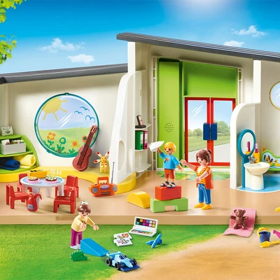 Gambar Playmobil City Life Rainbow Daycare 70280
