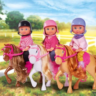 Gambar Simba Toys Evi Riding Outfit Dengan Kuda Pony Random