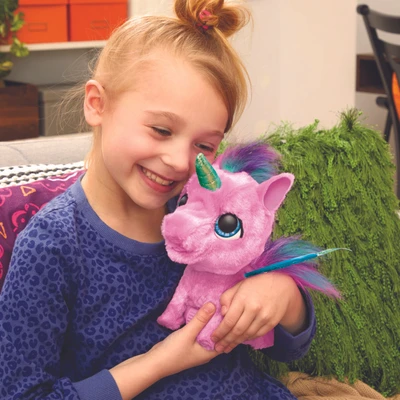 Gambar Furreal Boneka Hewan Flyalots Flitter My Unicorn