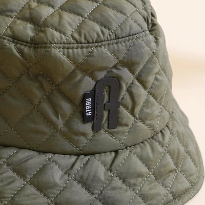 Gambar Ataru Topi Bucket Quilted Dengan Huruf A - Hijau