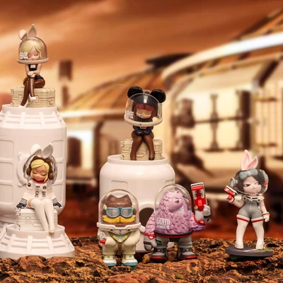 Gambar Pop Mart Minifigure Coolabo Space Hood Random