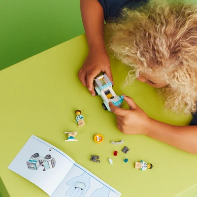 Gambar LEGO City Vet Van Rescue Set 58 Pcs 60382 - Mix