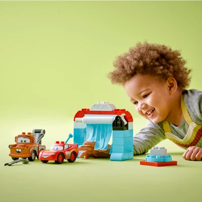 Gambar LEGO Duplo Lightning Mcqueen And Maters Car Wash Fun 10996