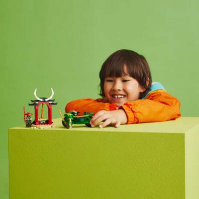 Gambar LEGO Ninjago Lloyds Ninja Street Bike 71788