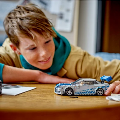 Gambar LEGO Speed Champion 2 Fast 2 Furious Nissan Skyline Gt-r R34