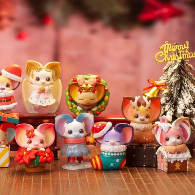 Gambar Pop Mart Minifigure Yoki Christmas Series Random