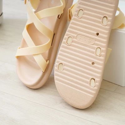 Gambar Ataru Ukuran 36 Sandal Wanita Cross - Krem Beige