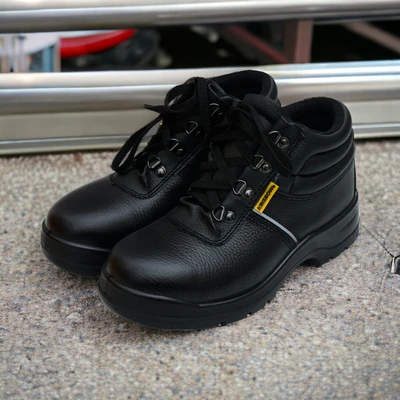 Gambar Krisbow Ukuran 40 Argus Sepatu Pengaman 6 Inci - Hitam