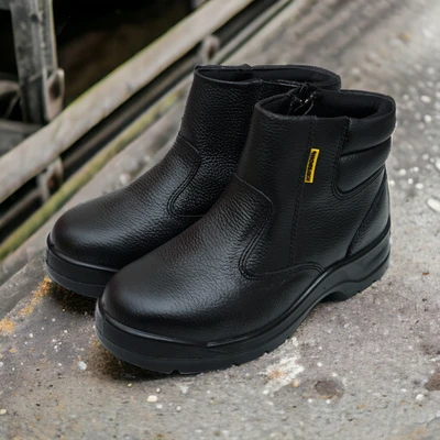 Gambar Krisbow Ukuran 39 Gladiator Sepatu Pengaman - Hitam