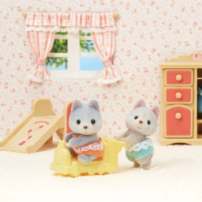 Gambar Sylvanian Families Set Mainan Boneka Husky Twins Esfw56380