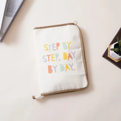 Gambar Ataru Tablet Organizer Canvas Print 1