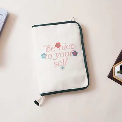 Gambar Ataru Tablet Organizer Canvas Print 2