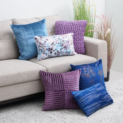 Gambar Informa Ench Illusions Sarung Bantal Sofa Polyester 45x45 cm - Pink