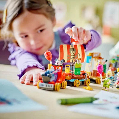 Gambar LEGO Set Disney Celebration Train 43212