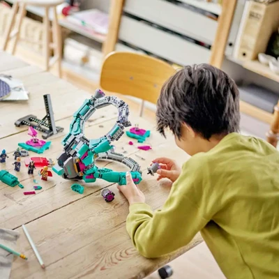 Gambar LEGO Marvel The New Guardians Ship Set 1108 Pcs 76255 - Mix