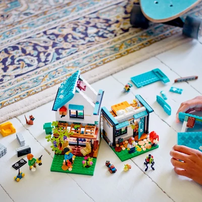 Gambar LEGO Creator 3 In 1 Cozy House 31139