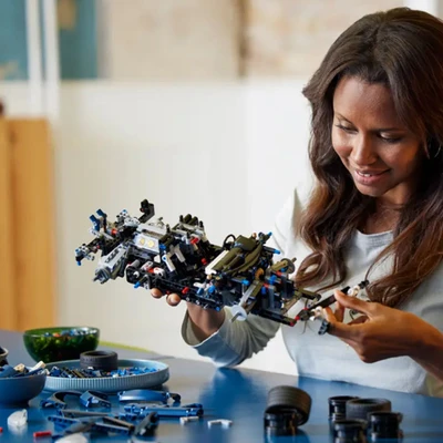 Gambar LEGO Technic 2022 Ford Gt Set 1468 Pcs 42154 - Biru