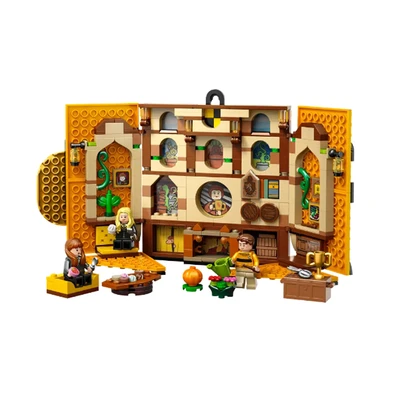 Gambar LEGO Set Harry Potter Hufflepuff House Banner 76412