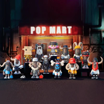 Gambar Pop Mart Minifigure Hands In Factory Horns Yard Random
