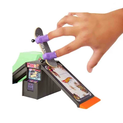 Gambar Hot Wheels Playset Skate Drop In Hgt91 Random