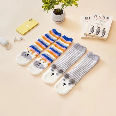 Gambar Ataru Set 2 Pasang Kaos Kaki Winter Bear