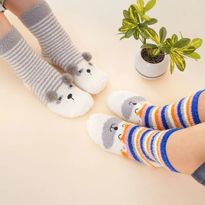 Gambar Ataru Set 2 Pasang Kaos Kaki Winter Bear