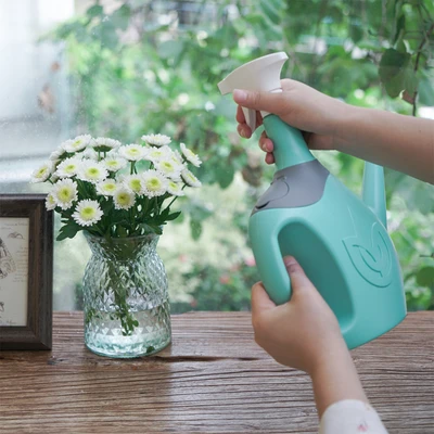 Gambar Krisbow Penyiram Tanaman Dengan Kepala Spray 1.8 Liter - Biru
