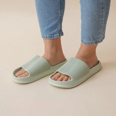 Gambar Ataru Ukuran 38/39 Sandal Rumah Stripes - Hijau