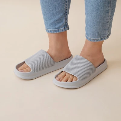 Gambar Ataru Ukuran 36/37 Sandal Rumah Stripes - Abu-Abu