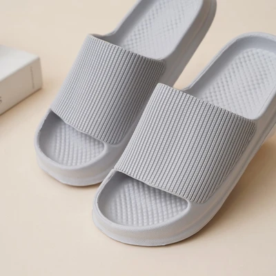 Gambar Ataru Ukuran 38/39 Sandal Rumah Stripes - Abu-abu