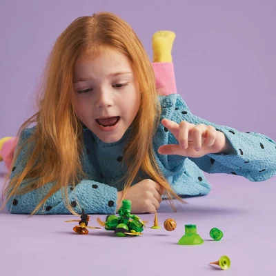 Gambar LEGO Set Ninjago Lloyd Dragon Spinjitzu 71779