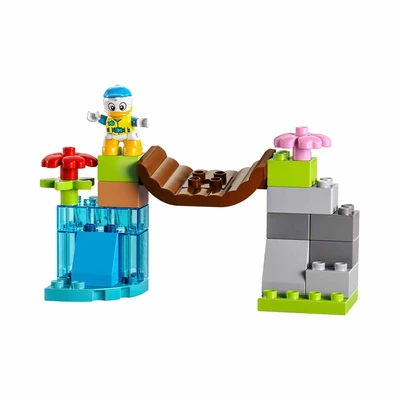Gambar LEGO Set Duplo Mickey And Friends Camping Adventure 10997