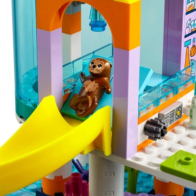 Gambar LEGO Set Friends Sea Rescue Center 41736