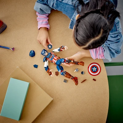 Gambar LEGO Marvel Captain America Construction Figure 15 2023 76258