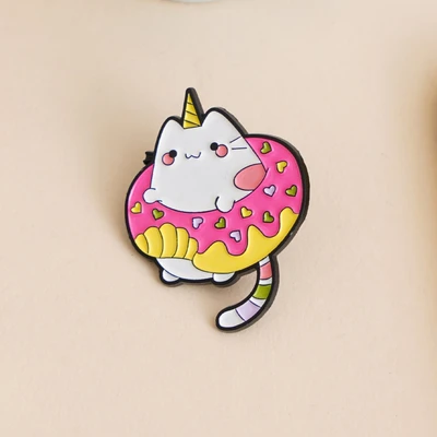 Gambar Ataru Pin Enamel Unicorn Cat Donut