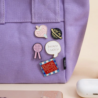 Gambar Ataru Pin Enamel Heart Breaker