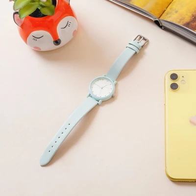 Gambar Ataru Jam Tangan Wanita Slim Silikon Strap - Abu-Abu Muda