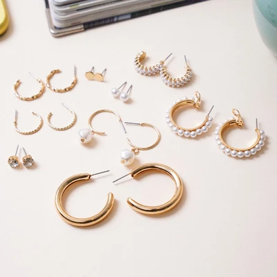 Gambar Ataru Set 18 Pcs Anting - Gold