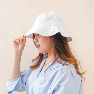 Gambar Ataru Topi Bucket Eyelet Embroidery - Putih